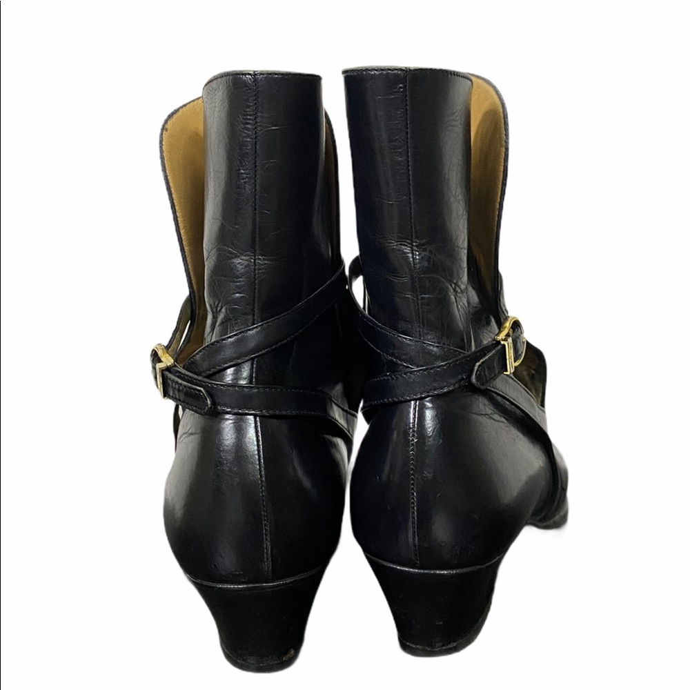 Salvatore Ferragamo heeled black boots gold buckle - Picture 4 of 12